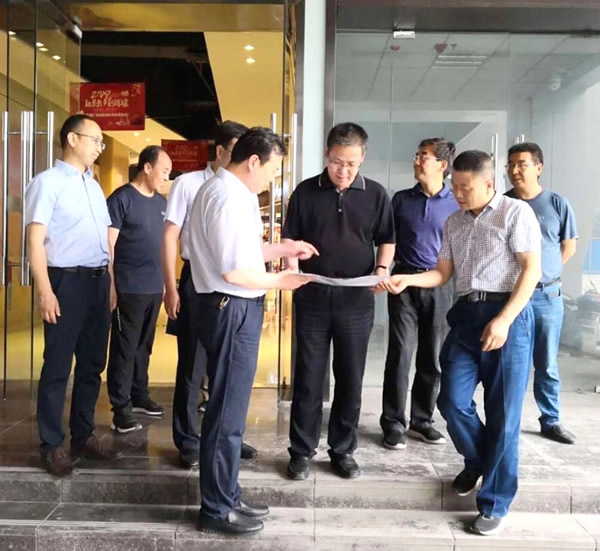 隴南市委常委、組織部部長楊郃調(diào)研指導(dǎo)市龍江城鄉(xiāng)發(fā)展集團公司黨建工作