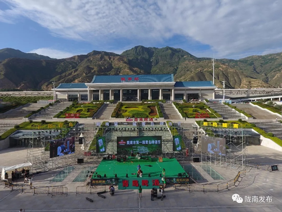 好嗨喲！隴南第一屆青島啤酒節(jié)開幕啦，為期8天