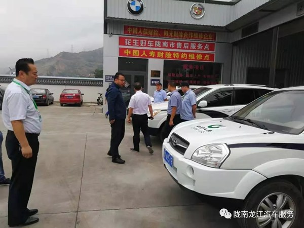 金錘鈑金，銀槍噴漆！龍江汽修值得信賴！