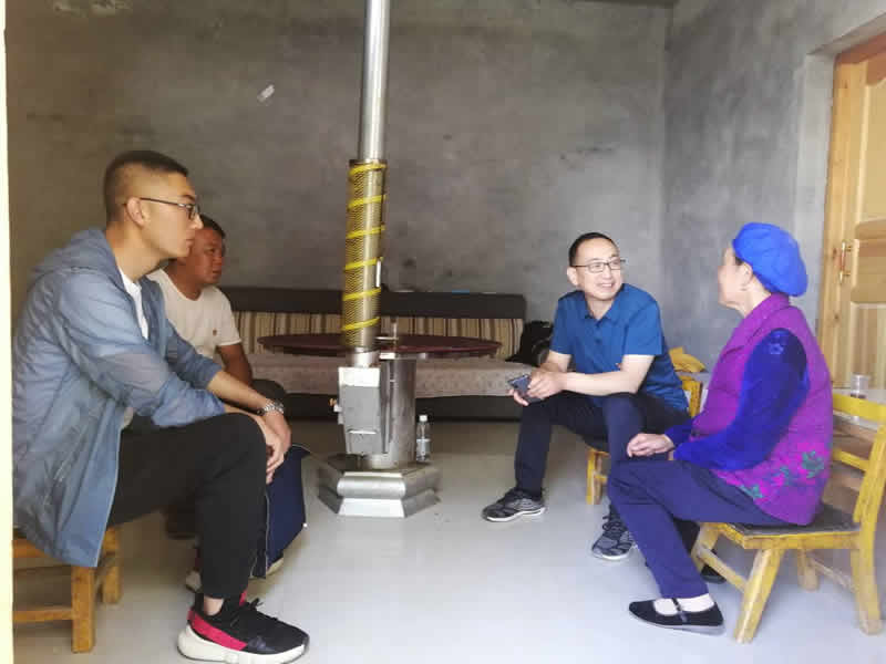 “感黨恩、憶黨史”，--市龍江城鄉(xiāng)發(fā)展集團公司開展慶祝建黨99周年主題黨日活動