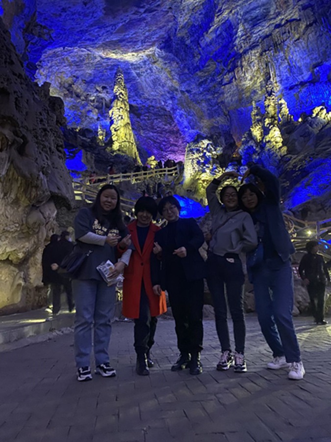 擁抱春天，不負(fù)春光——市龍江集團(tuán)歡慶“三?八”國際勞動(dòng)?jì)D女節(jié)